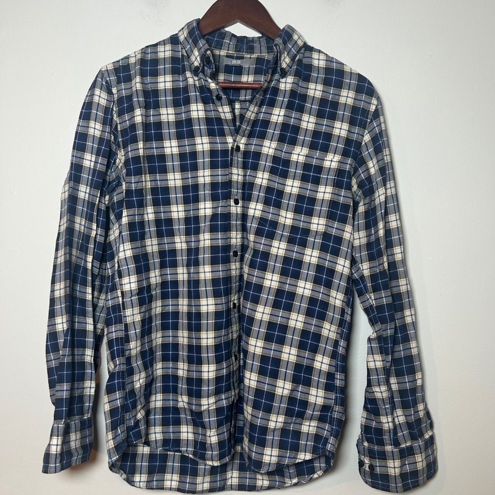 Uniqlo Flannel Shirt Mens Small Navy Blue Plaid Button Down 100% Cotton 162199